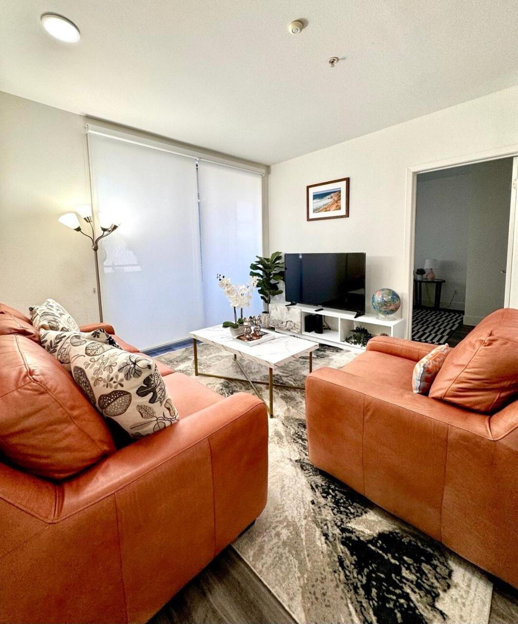 Apartment Beautiful 2bd 2bth In Santa Monica *