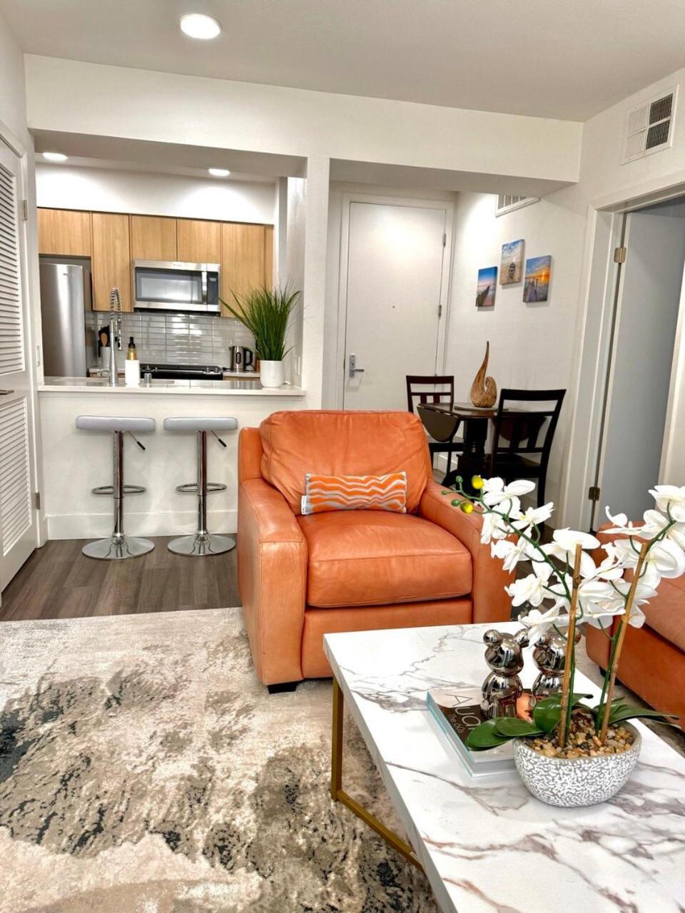 Beautiful 2bd 2bth In Santa Monica *