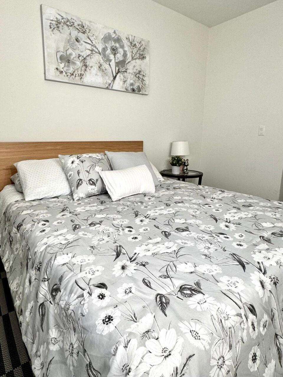 Beautiful 2bd 2bth In Santa Monica Los Angeles